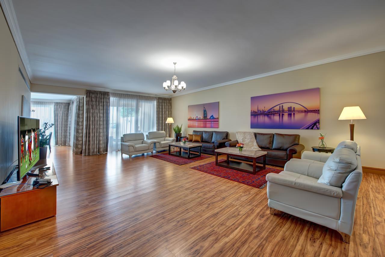 J5 Villas Holiday Homes Barsha Gardens Dubai Eksteriør bilde